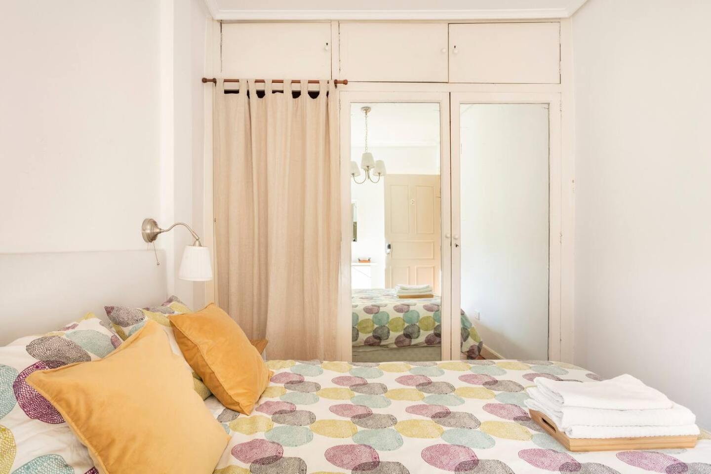 Plaza Nueva Habitaciones Бильбао Номер фото